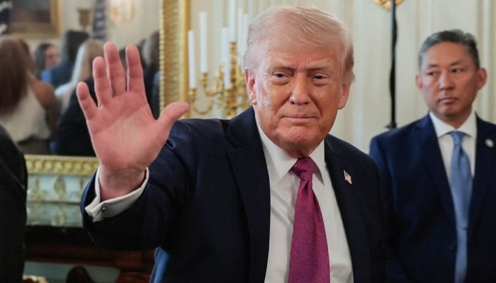 Trump Hints at New US-Iran Talks as Ceasefire Tensions Remain