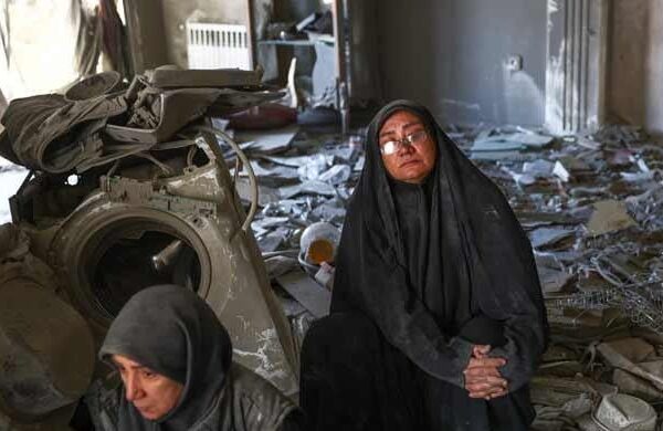 امریکہ اور اسرائیل کے حملوں کے درمیان ایران کی جنگ، روس ثالثی کے لیے تیار