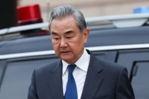 China Urges US-Iran Compromise to Salvage Mideast Ceasefire