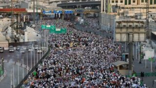 شدید گرمی اور جنگی سائے میں حج کی تکمیل، لاکھوں عازمین مکہ مکرمہ سے رخصت