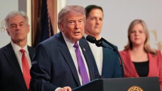 Trump Halted Tuesday Iran Strike, Sees Deal Hope