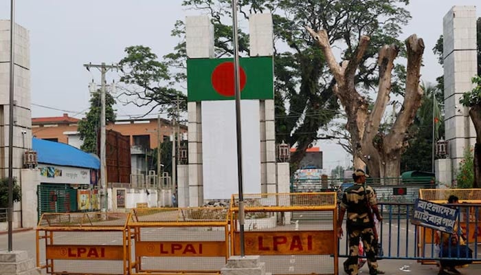 Bangladesh Protests Adviser’s Detention at Delhi Airport