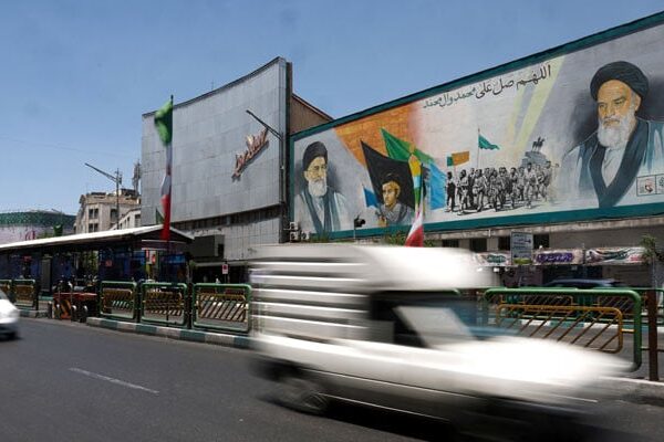 ایران امریکہ ڈرافٹ معاہدہ: تیل کی پابندیوں میں چھوٹ، اثاثوں کی رہائی اور آبنائے ہرمز کی بحالی کی شقیں شامل