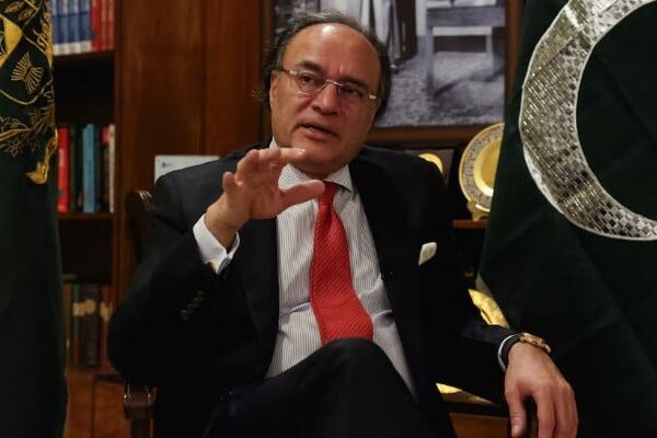 امریکا ایران معاہدے کے بعد پاکستان مزید عالمی بانڈز جاری کرنے کا خواہاں، بجٹ میں بہتری کی توقع