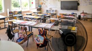 Parents Turn to DIY Solutions as Heatwave Closes 845 Schools