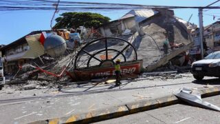 Aftershocks, Rain Hinder Rescue as Philippine Quake Toll Hits 55