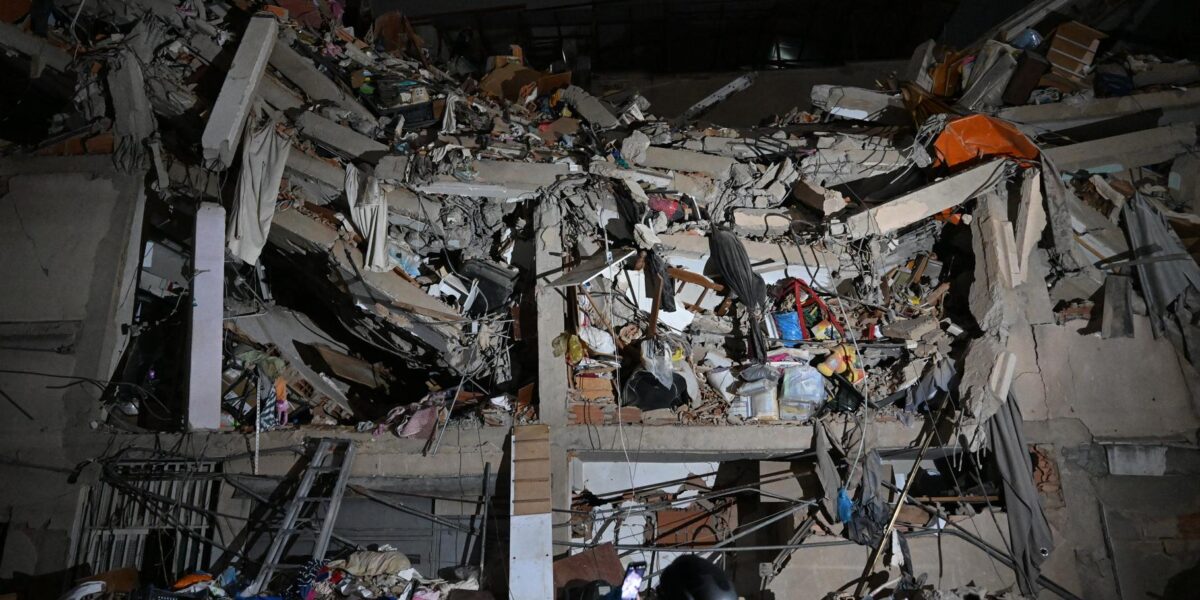 Double Earthquake Devastates Venezuela, Killing 164