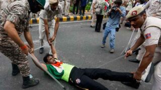 Food Donations Fuel Youth Protests in Indian Capital