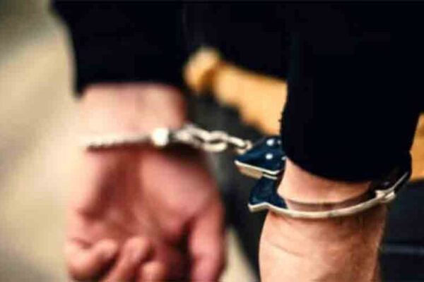 کراچی: 10 سالہ بچے کو تاوان کے لیے اغوا کرنے والے 4 ملزمان گرفتار، خاتون بھی شامل