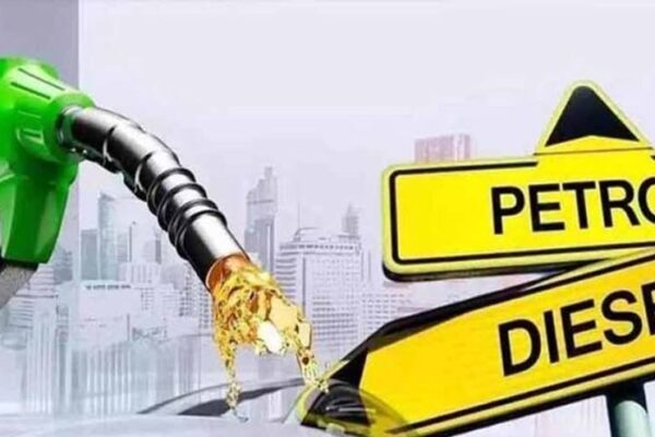 پیٹرول اور ڈیزل کی قیمتوں میں ایک بار پھر بڑا اضافہ، نئے نرخ نافذ