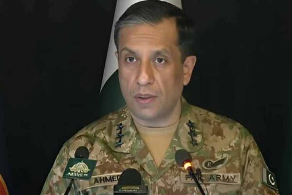آئی ایس پی آر سمر انٹرن شپ: ڈی جی نے طلبہ کو قومی سلامتی اور پروپیگنڈے کے خلاف آگاہی فراہم کی