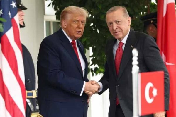 اردوان کا ٹرمپ سے مطالبہ: ایران کے ساتھ مذاکرات جاری رکھے جائیں