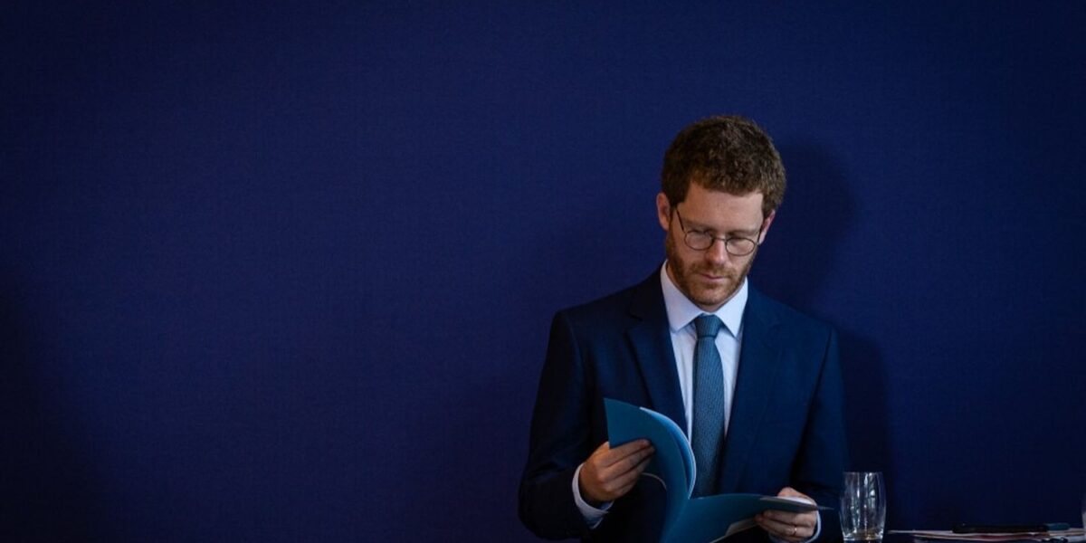 France Budget 2027: Minister Warns All Must Sacrifice