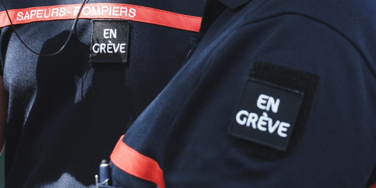 French Firefighters Announce Strike for More Resources