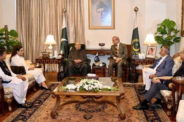شہباز شریف اور آصف زرداری کی ملاقات سعودی ترکی معاہدے اور معاشی ریلیف پر گفتگو