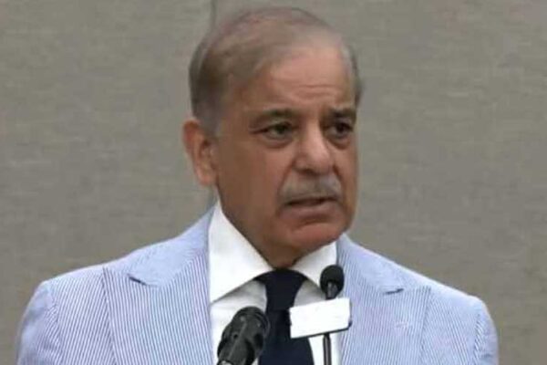 وزیراعظم شہباز شریف کا بلوچستان کے مسائل مذاکرات سے حل کرنے کا مطالبہ، صوبے کے وسائل پر اولین حق کا اعادہ