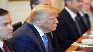 Trump Faces Dilemma Over Iran Strait Compromise