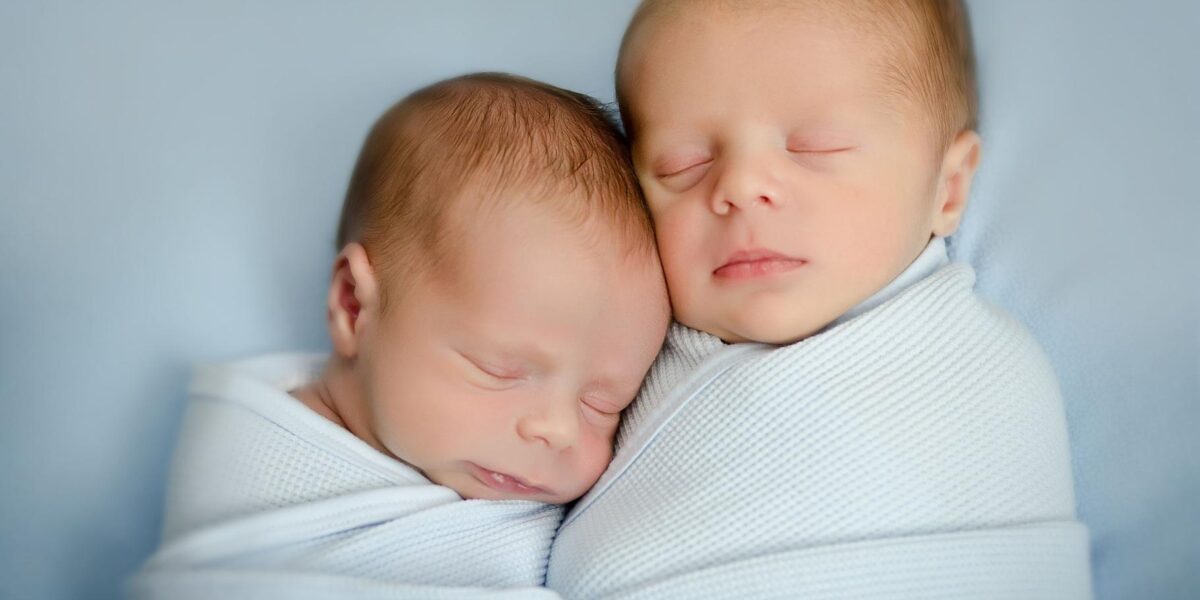 Australian Woman Gives Birth to Twins with Different Parents