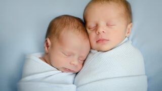 Australian Woman Gives Birth to Twins with Different Parents
