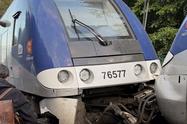فرانس میں ریلوے کارکنوں کی ہڑتال: نئی ریل پٹری کی خرابی نے بڑے حادثے کو ٹالا