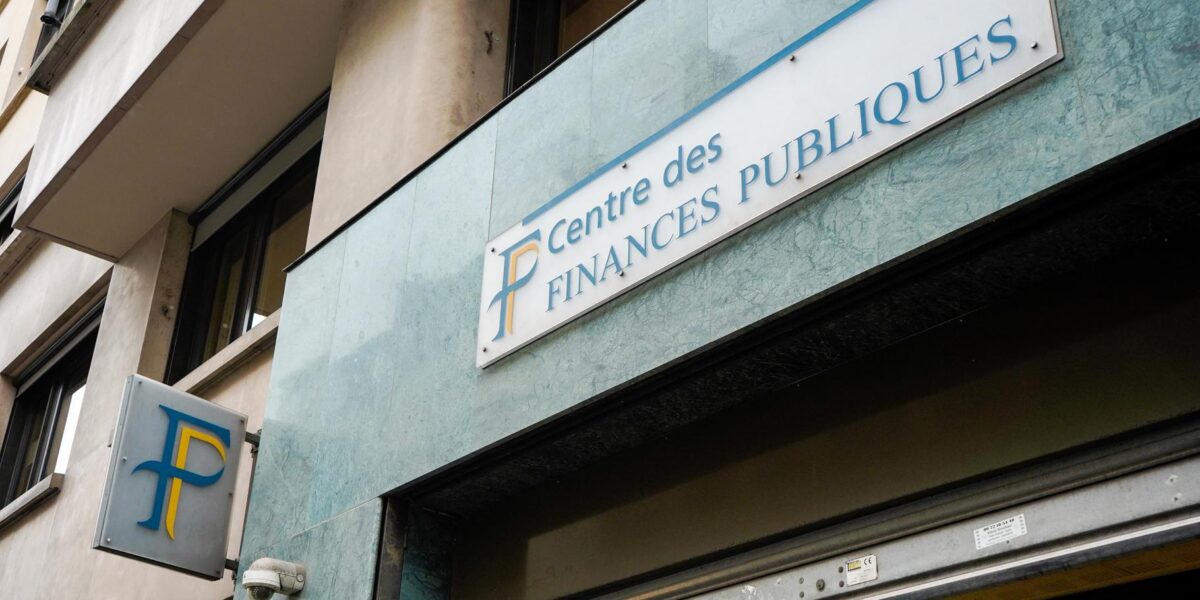 French Tax Hack Suspect Arrested: Teen Charged