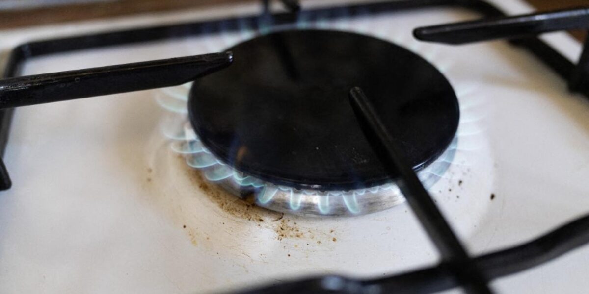 France Braces for Record Energy Bills as Gas Prices Climb and Global Supply Tightens