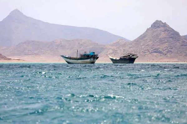 باب المندب: حوثیوں کا بڑا زمینی حملہ، عالمی تیل کی تجارت خطرے میں