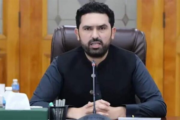 وزیراعلیٰ خیبرپختونخوا سوہیل خان آفریدی کا گورنر راج کی دھمکیوں کے باوجود موقف سے پیچھے نہ ہٹنے کا اعلان