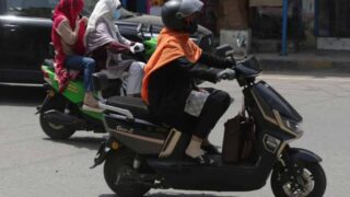 KP approves free e-scooters for women in Peshawar