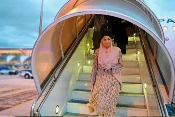 # مریم نواز کا لندن کا نجی دورہ: بیٹی کی گریجویشن تقریب میں شرکت