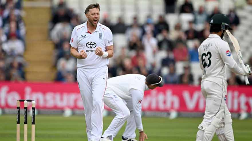 Pakistan Collapse for 133 as England Take Control at Edgbaston