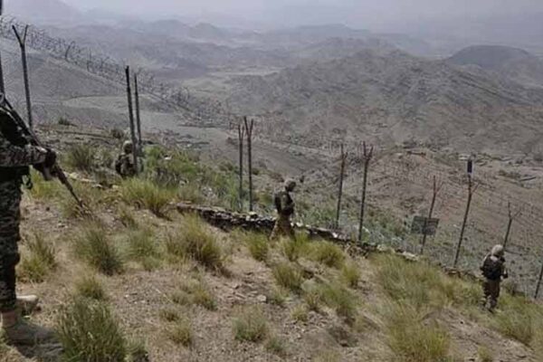 خیبر پختونخوا اور افغان سرحد پر بڑے آپریشن، 37 دہشت گرد ہلاک
