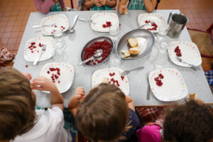 Paris Makes School Canteens Free for 17,000 Children