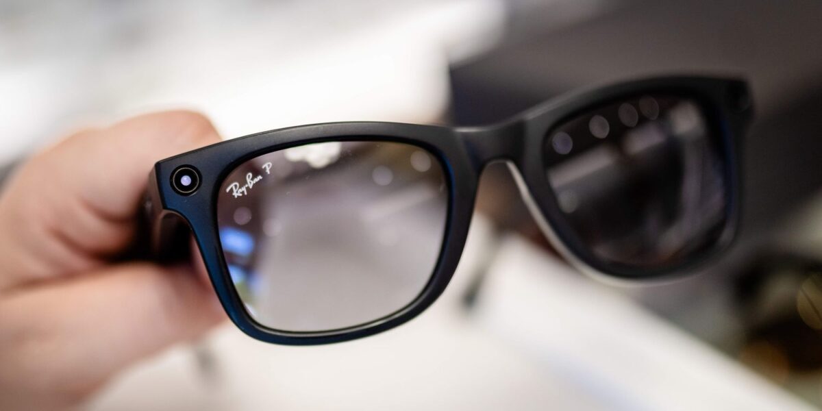 Paris Prosecutors Open Probes Into Secret Smart Glasses Filming