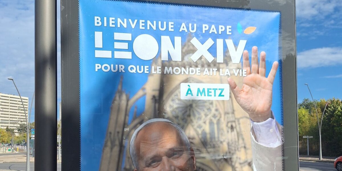 Metz Embraces Papal Visit as Pope Leo XIV Arrives for Final Day of French Tour