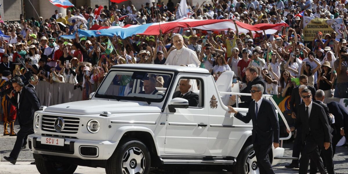 Five Things to Know About the Popemobile Ahead of Pope Leo XIV's Historic France Visit