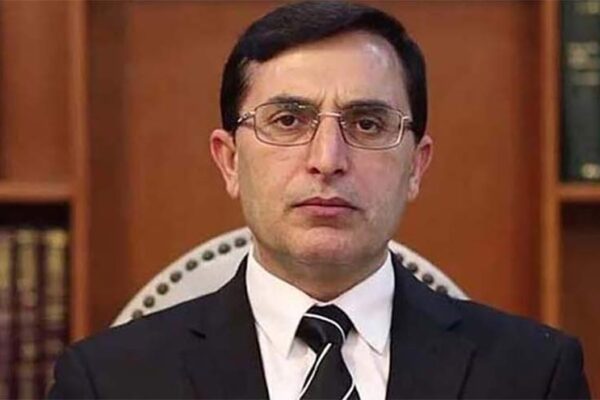پی ٹی آئی کا 4 اکتوبر کو لانگ مارچ کا اعلان، احتجاج کے سوا کوئی راستہ نہیں: بیرسٹر گوہر