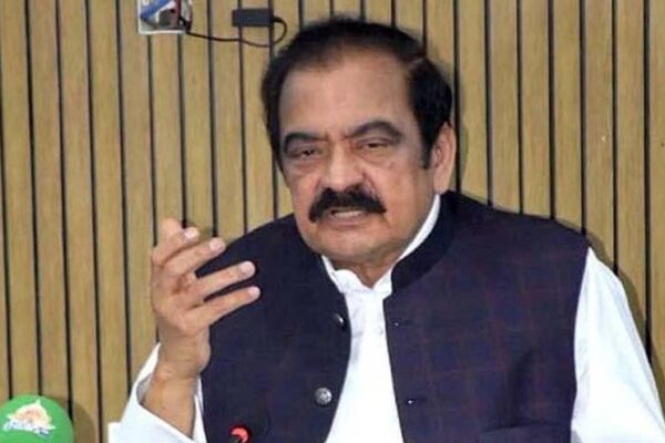 پی ٹی آئی کی لانگ مارچ ملتوی کیے بغیر مذاکرات نہیں، رانا ثناء اللہ