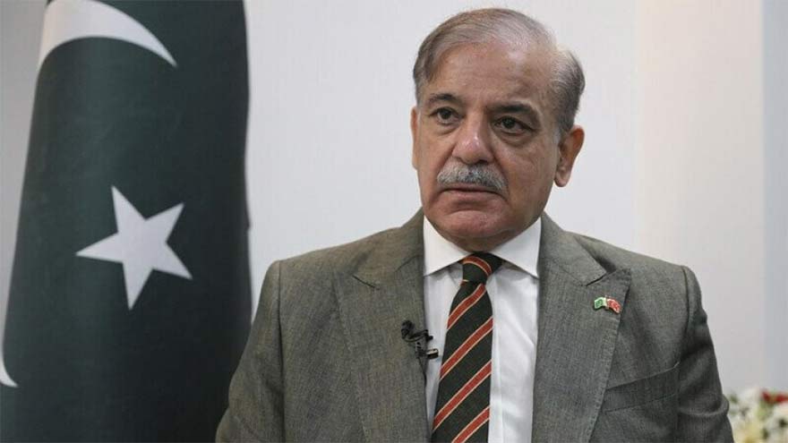 Pakistan PM Shehbaz Sharif Condemns Houthi Drone Attack on Makkah, Calls Holy Sites a Red Line