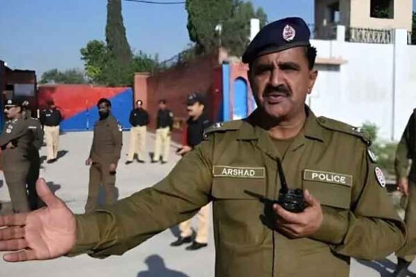 خیبر پختونخوا میں ایمرجنسی کے بعد اڈیالہ جیل کے گرد سکیورٹی سخت، آٹھ نئے چیک پوسٹوں کا منصوبہ