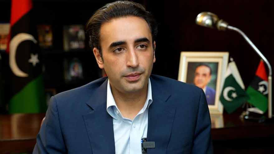 Bilawal Bhutto Zardari Honors Karsaz Martyrs, Declares October 18 a Black Day in Pakistan's History