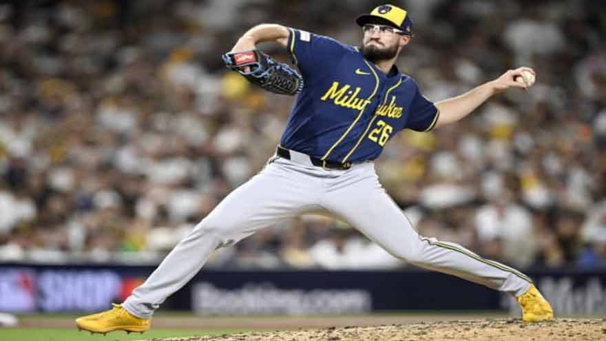 Brewers Clip Padres, Book NLCS Rematch With Dodgers