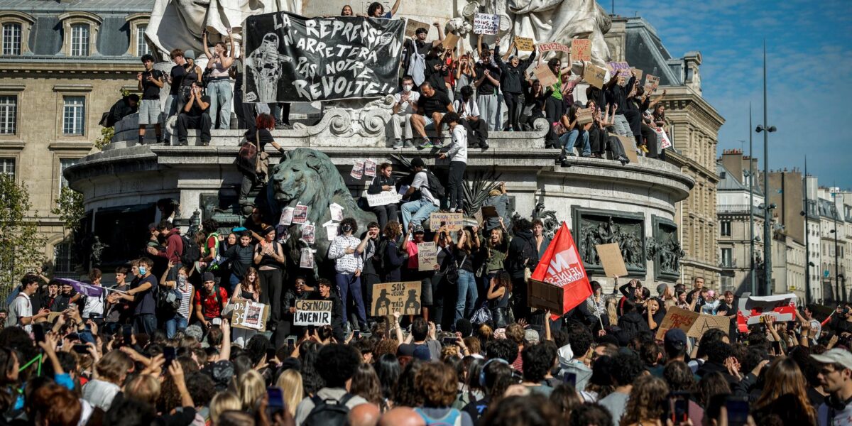 French Students Vow to Continue Protests as Government Response Falls Flat