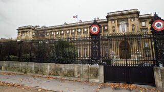 France Breaks Diplomatic Taboo with Taliban Talks on Migrant Returns