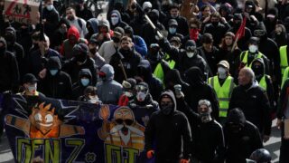 Gilets Jaunes File to March in Paris as France Braces for New Unrest