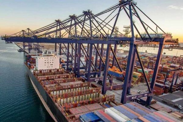 کراچی پورٹ کی اپ گریڈیشن: جہازوں کی گنجائش دوگنی، تاجروں کو سالانہ 15 کروڑ ڈالر کی بچت کا امکان