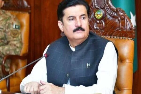 خیبر پختونخوا: گورنر فیصل کریم کنڈی کا دعویٰ، پی ٹی آئی کا لانگ مارچ اٹک سے آگے نہیں جا سکے گا