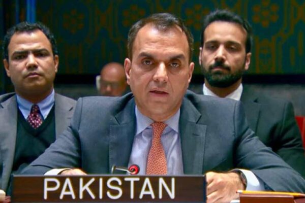 اقوام متحدہ میں پاکستان کا اسرائیل کے خلاف سخت مؤقف: شام سے فوری انخلا کا مطالبہ