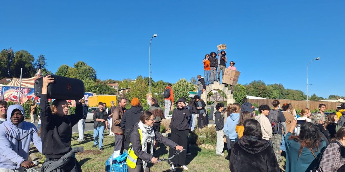 Forgotten in the Mountains: Rural French Students Join National High School Protests