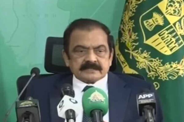 مذاکرات کے دروازے کھلے ہیں مگر ریاست کو یرغمال بنا کر کوئی مطالبہ قبول نہیں ہوگا: رانا ثناءاللہ